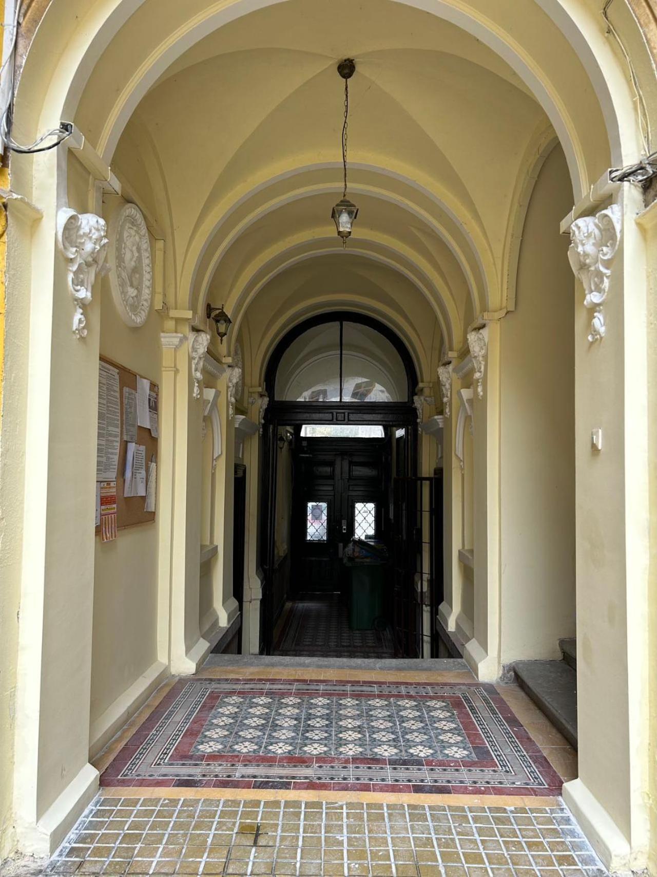 No. 11 Apartment With 2 Bathrooms Next To Railway Station Budapest Exteriör bild